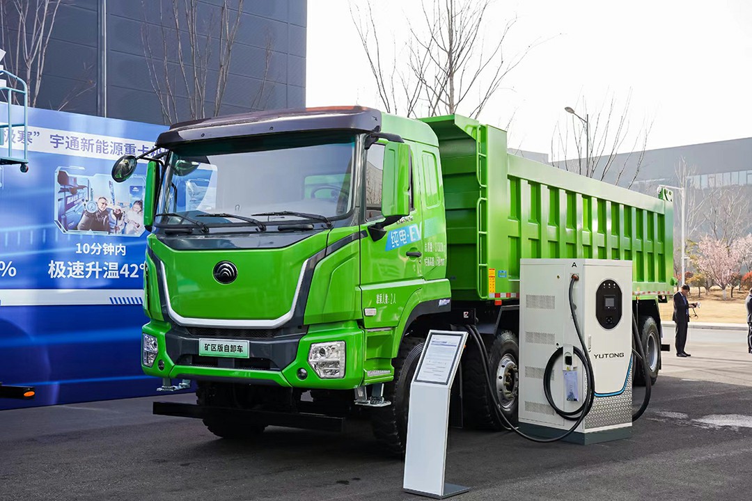 實(shí)力見(jiàn)證 | 多款新品首發(fā)，宇通重卡春季新品發(fā)布會(huì)隆重舉行