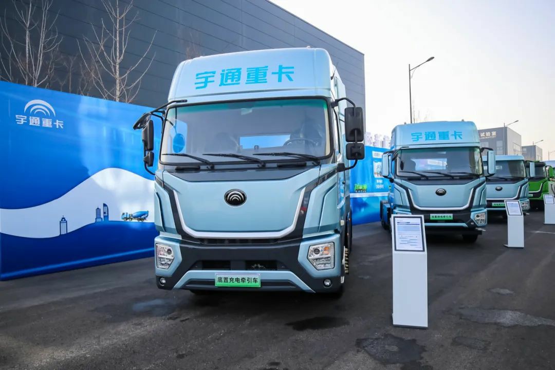 12款新品重磅發(fā)布！宇通向“新”而行繪藍(lán)圖