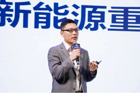 實力見證 | 多款新品首發(fā)，宇通重卡春季新品發(fā)布會隆重舉行