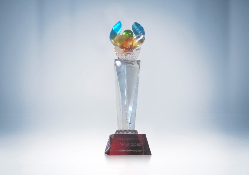 宇通被中國(guó)上市公司協(xié)會(huì)授予2015年最受投資者尊重的百家上市公司