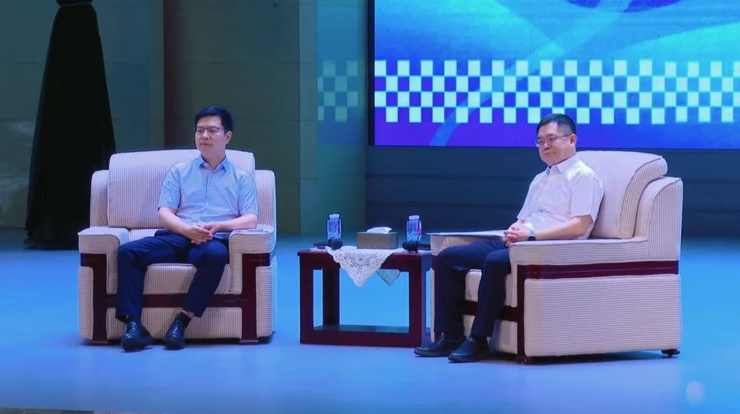 宇通新生有自己的【開(kāi)學(xué)典禮】 宇通新生有自己的【開(kāi)學(xué)典禮】