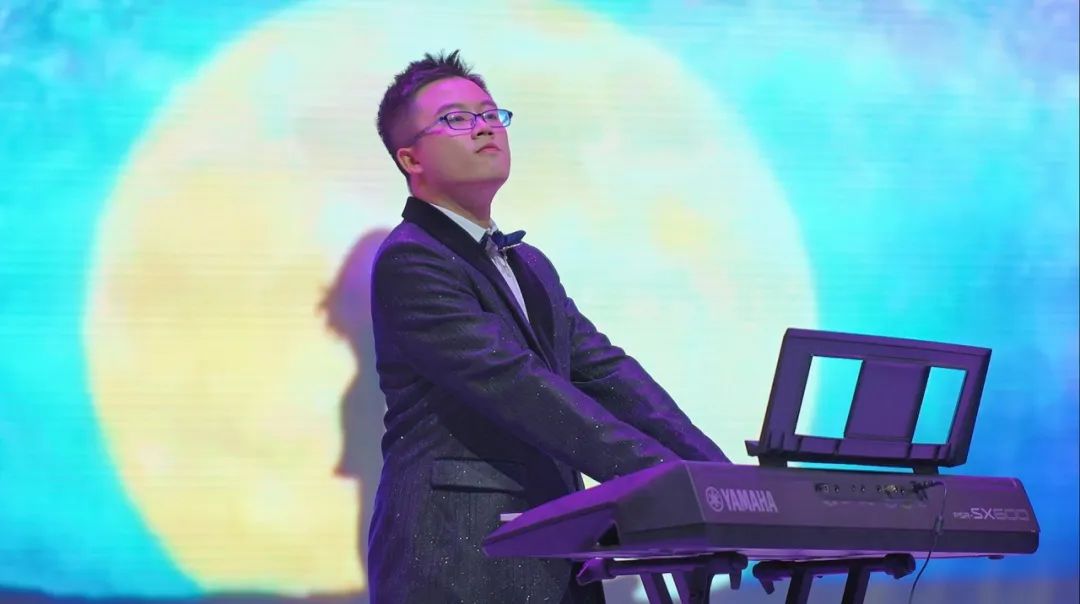 宇通新生有自己的【開(kāi)學(xué)典禮】 宇通新生有自己的【開(kāi)學(xué)典禮】