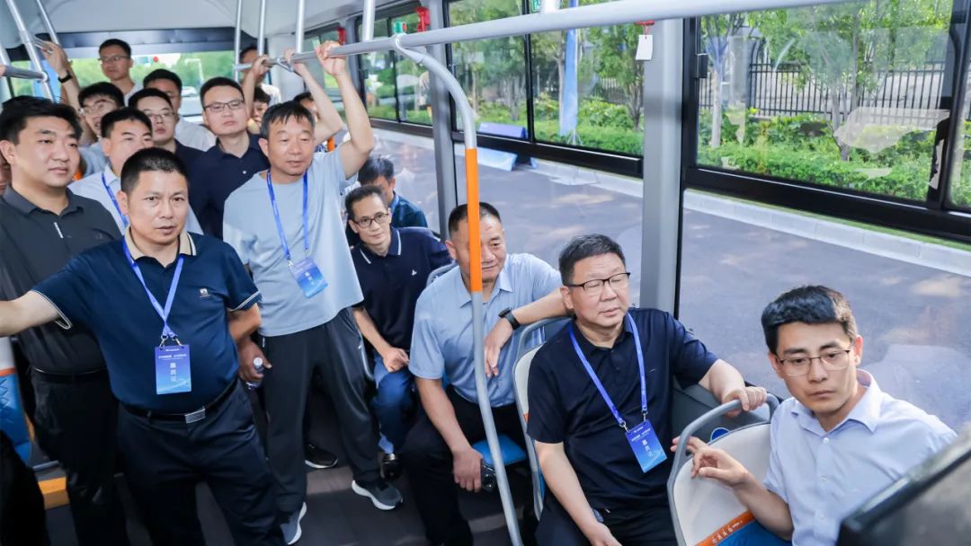 25項功能！覆蓋4大場景！宇通首發(fā)睿盾Pro，創(chuàng)領公交智能安全出行