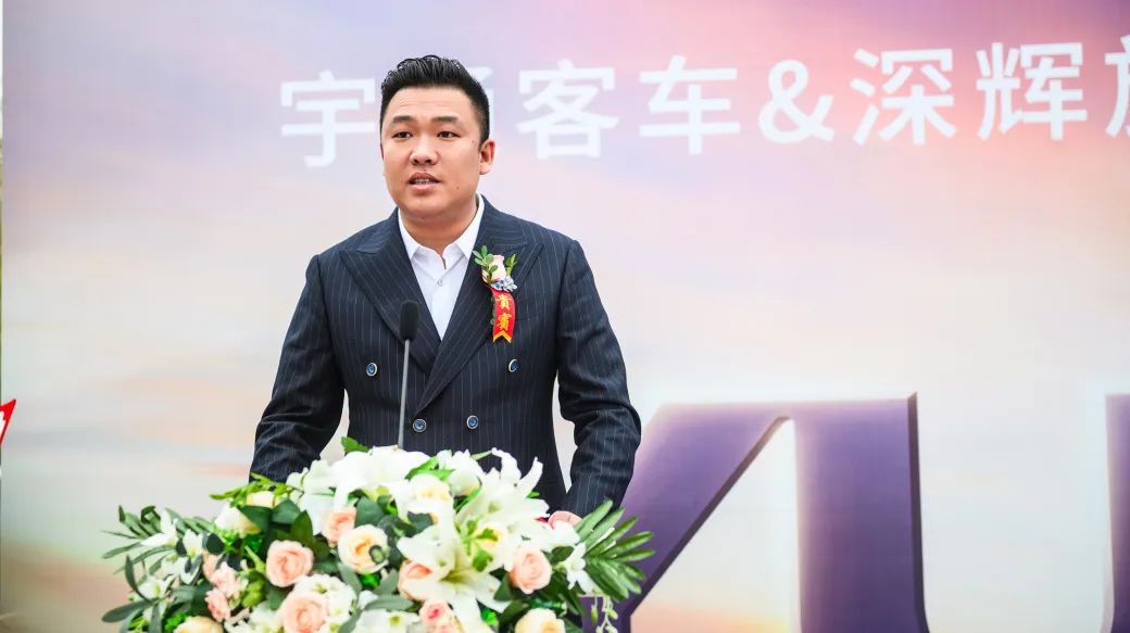 又100輛！宇通高端旅游客車(chē)再次批量交付新疆