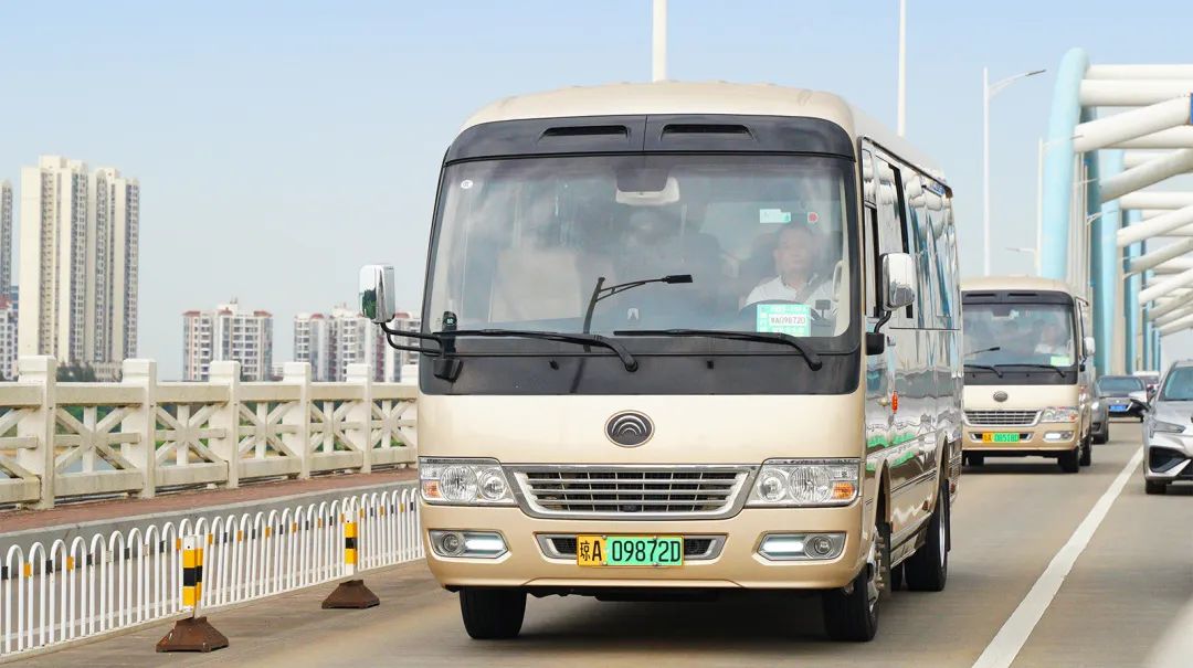 宇通客車連續(xù)八屆圓滿護航博鰲亞洲論壇 圖片