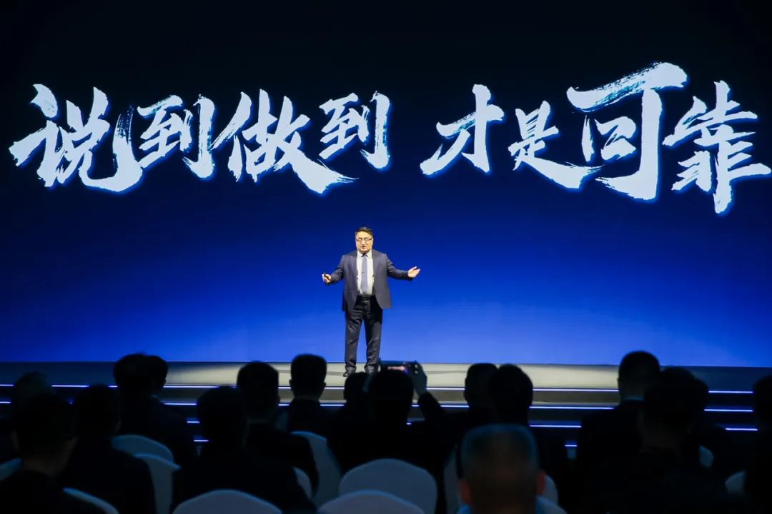 12款新品重磅發(fā)布！宇通向“新”而行繪藍(lán)圖